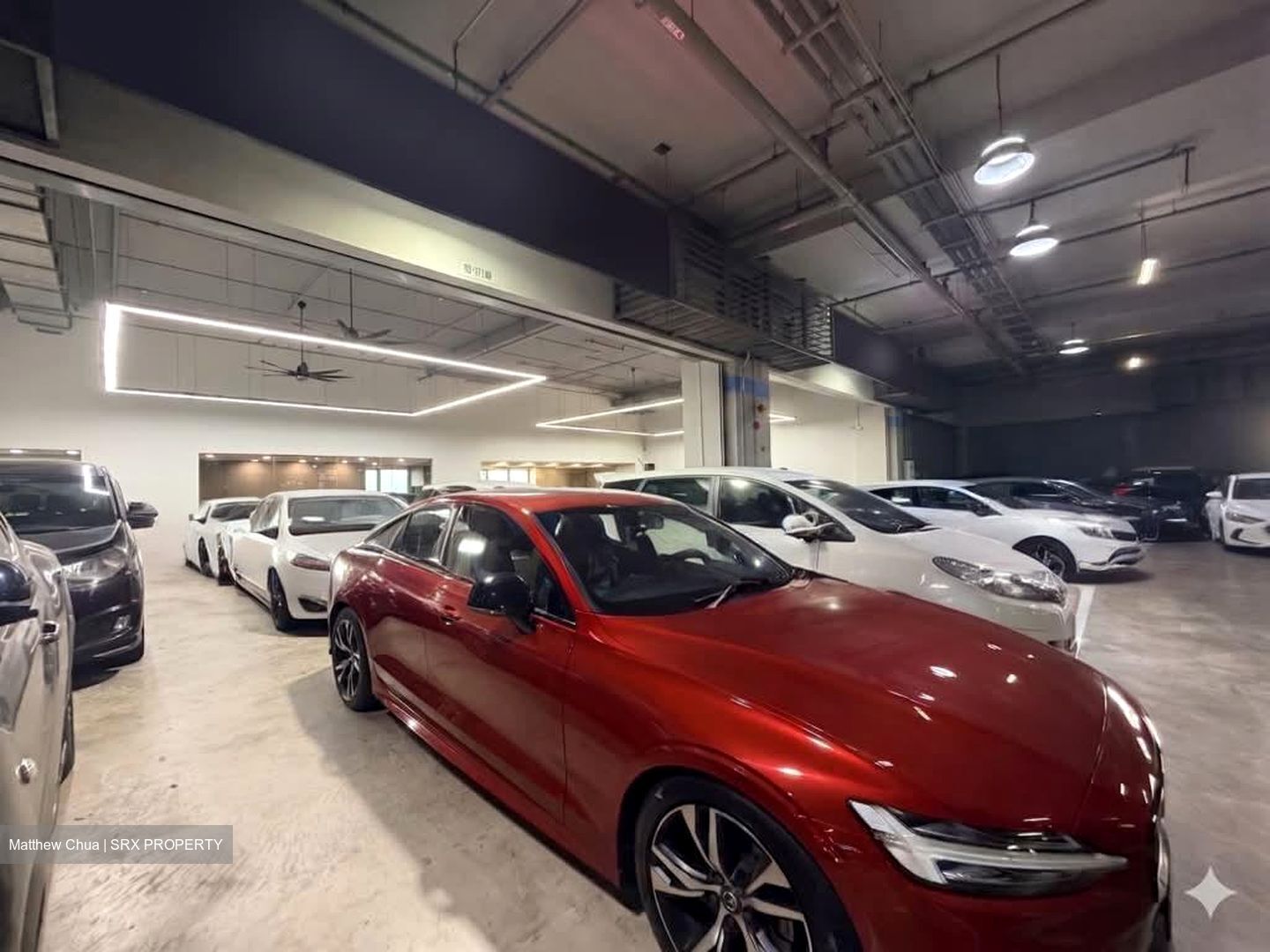 Carros Centre (D25), Factory #548767641